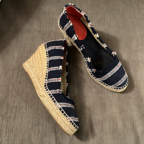 Linen espadrilles from Spain, size 8 1/2 fit and narrow - Picture 2 of 2